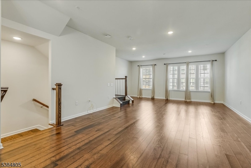 Livingston Square - Residential Lease