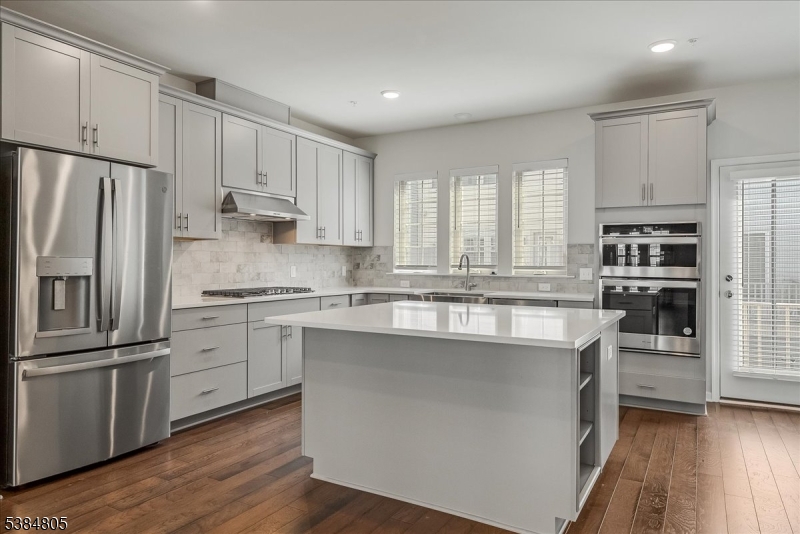 Livingston Square - Residential Lease