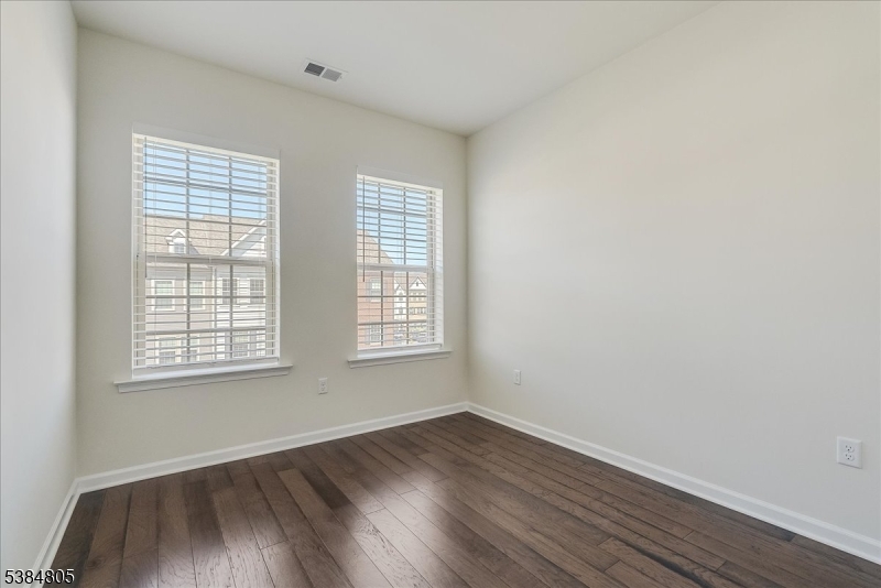 Livingston Square - Residential Lease