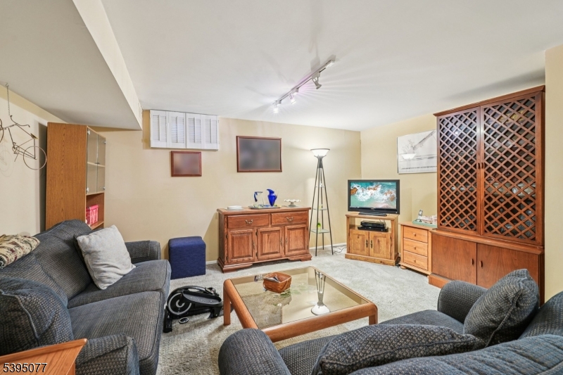 Inwood at Great Notch - Residential