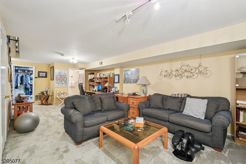 Inwood at Great Notch - Residential