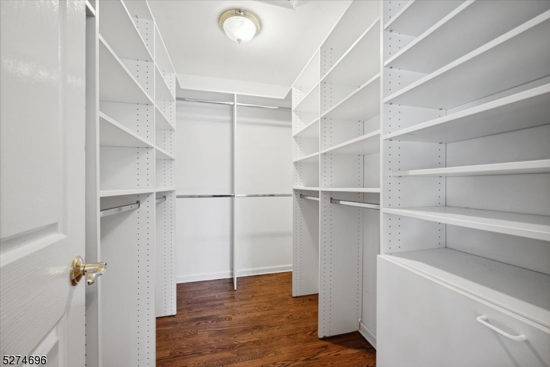 DRAKEWICK - Residential