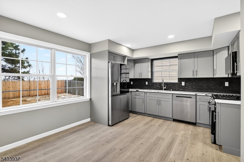 White Oaks Sec - Residential