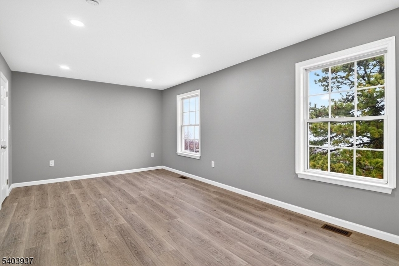 White Oaks Sec - Residential