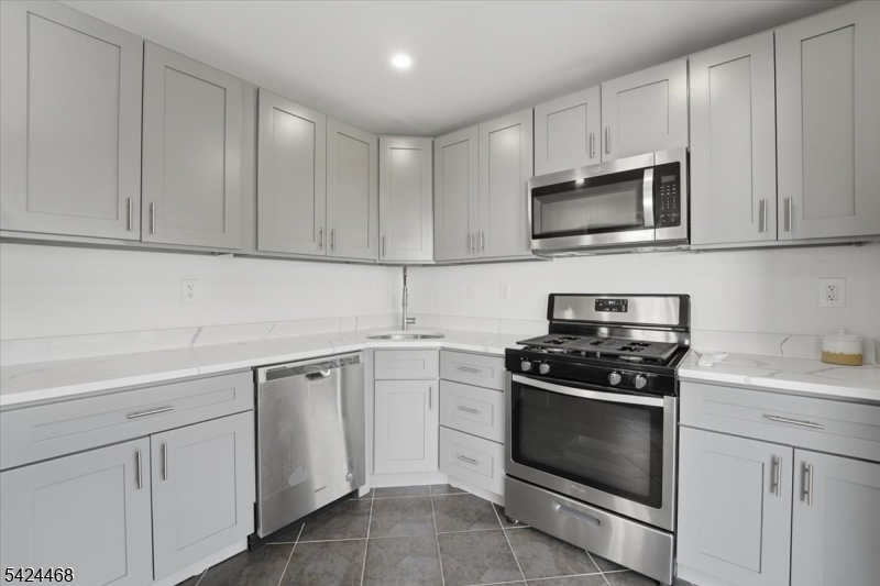 Society Hill - Somerset III - Residential