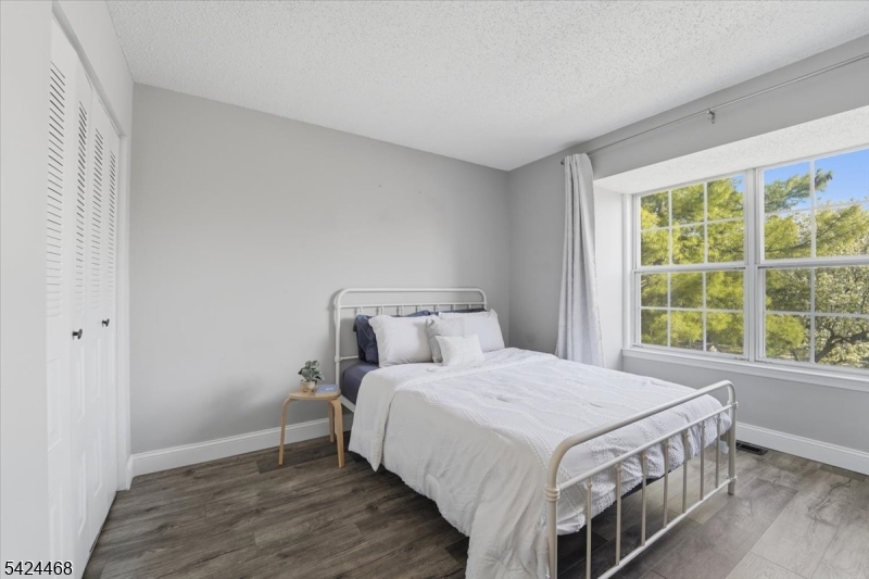 Society Hill - Somerset III - Residential