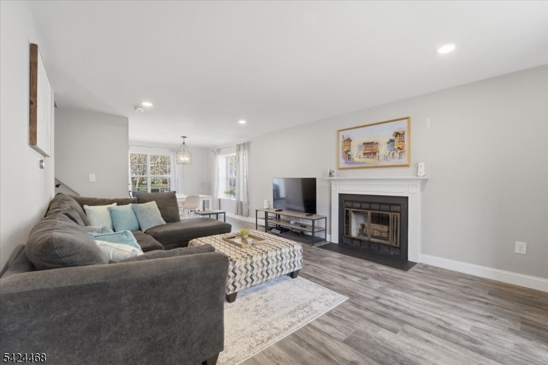 Society Hill - Somerset III - Residential