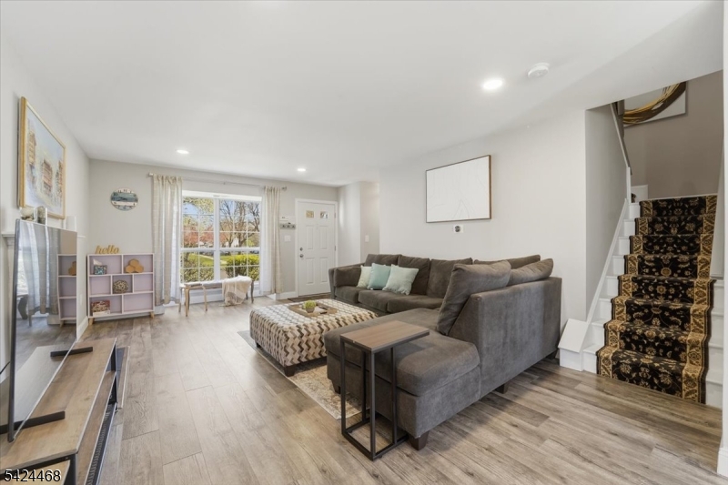 Society Hill - Somerset III - Residential