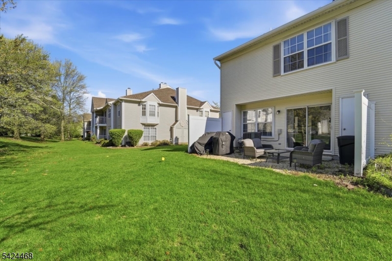 Society Hill - Somerset III - Residential