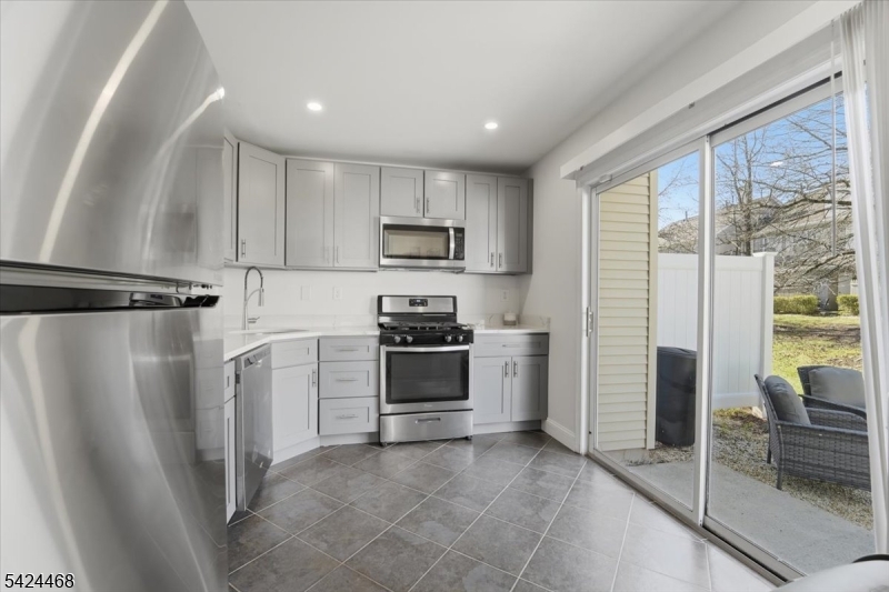 Society Hill - Somerset III - Residential