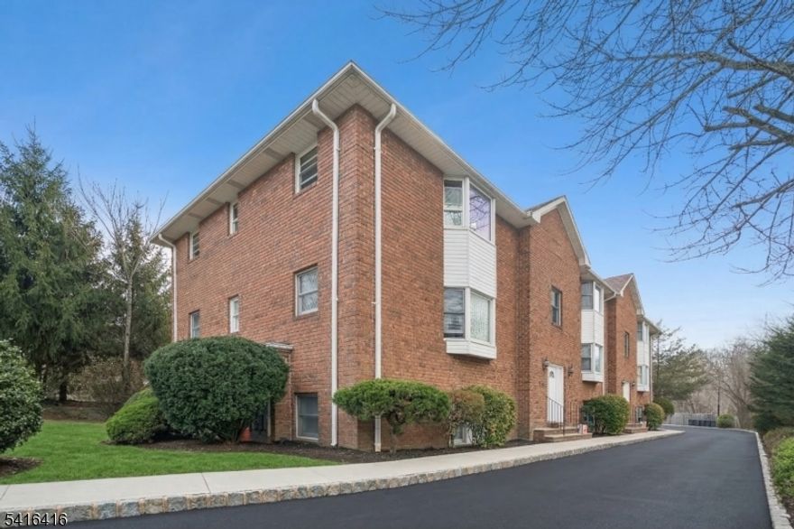 Sunny front-end 2nd-floor unit with hardwood floors, bay window, central air, and in-unit washer/dryer. Fresh updates with neutral decor and new carpet. Includes 2 common parking spots. Walk to train, bus, shops, and town amenities perfectly located for convenience and comfort.