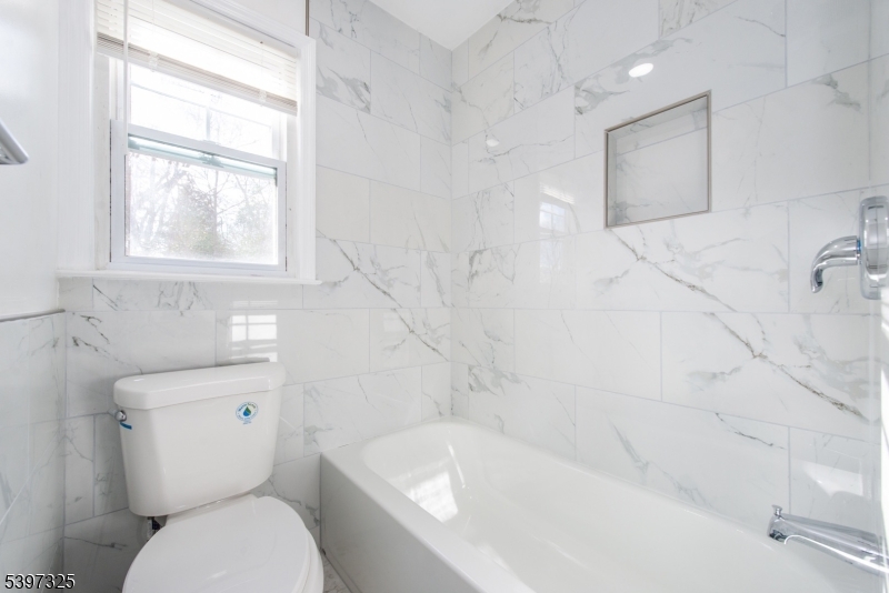 Lake Hiawatha - Residential Lease