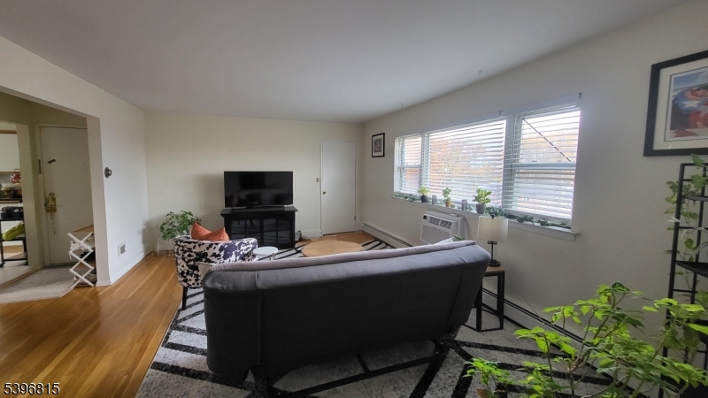 Mountain Club - Residential Lease