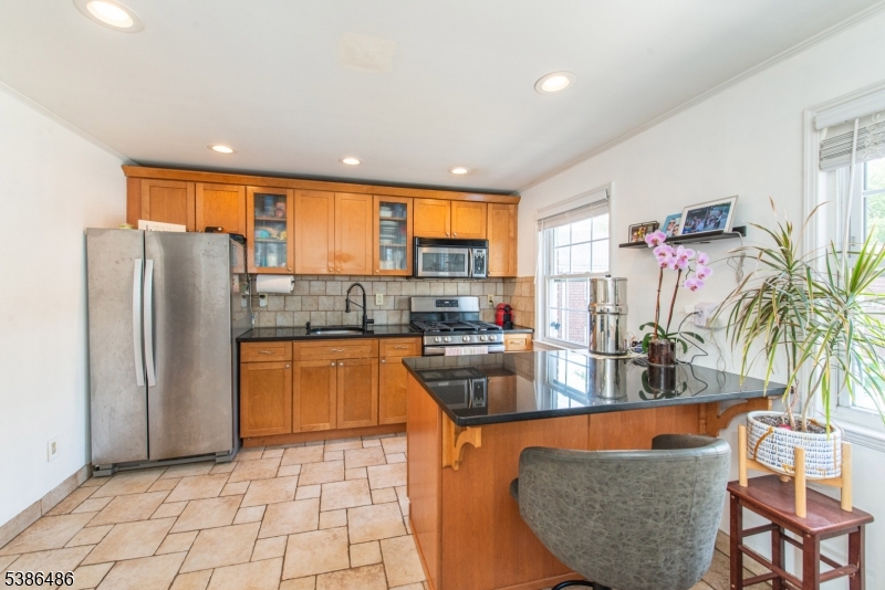 Rutherford Manor - Residential