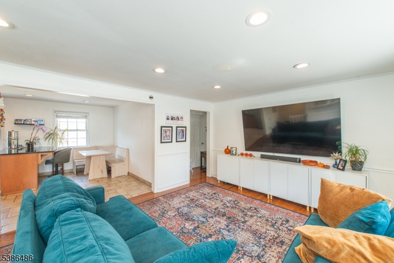 Rutherford Manor - Residential