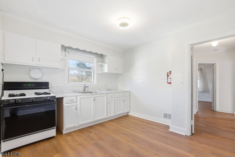 EAST END - Residential