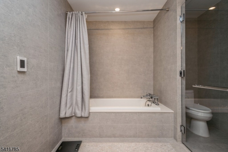 The Loft At Pier Village - Residential Lease