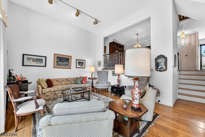 Brookside Square - Residential