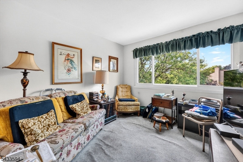 Brookside Square - Residential