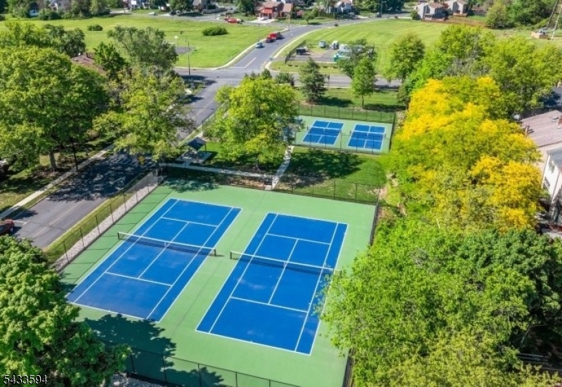 Brookside Square - Residential