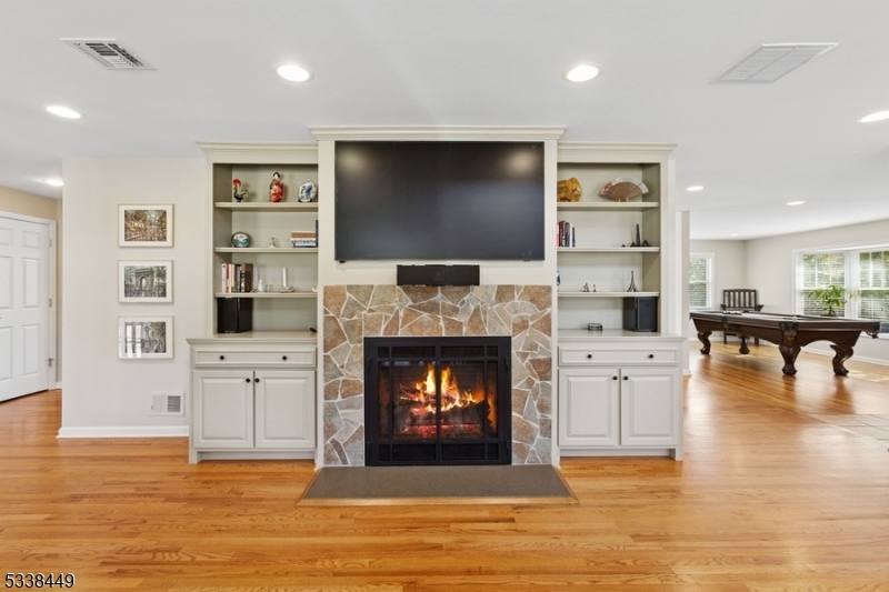 Rolling Hill - Residential