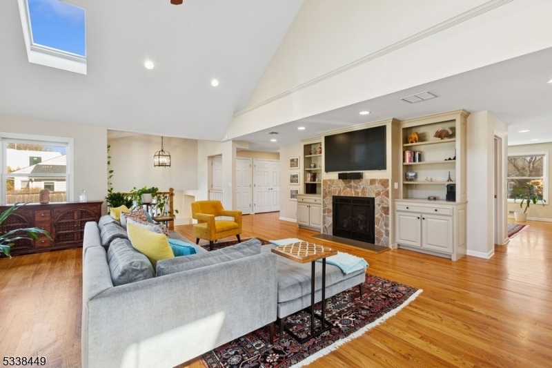 Rolling Hill - Residential