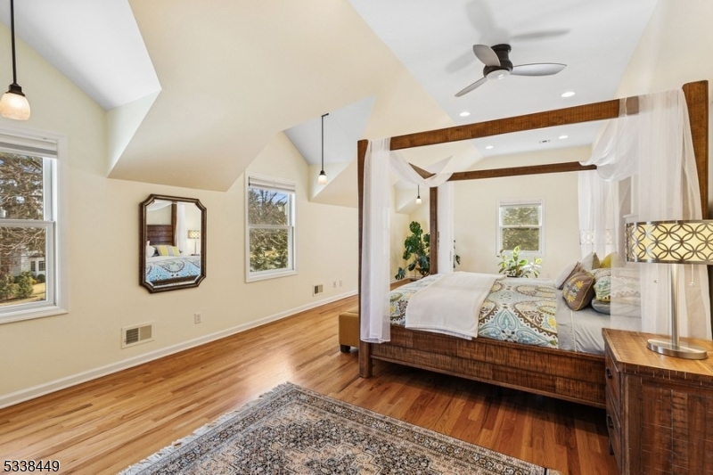 Rolling Hill - Residential