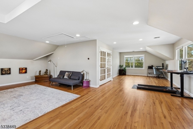 Rolling Hill - Residential