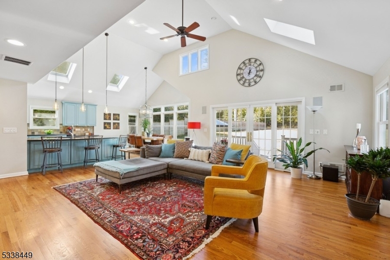 Rolling Hill - Residential