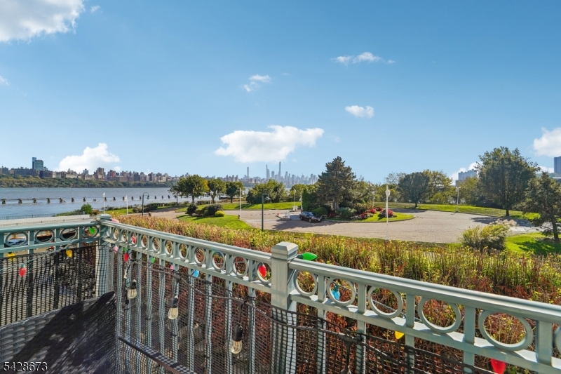 The Promenade - Residential