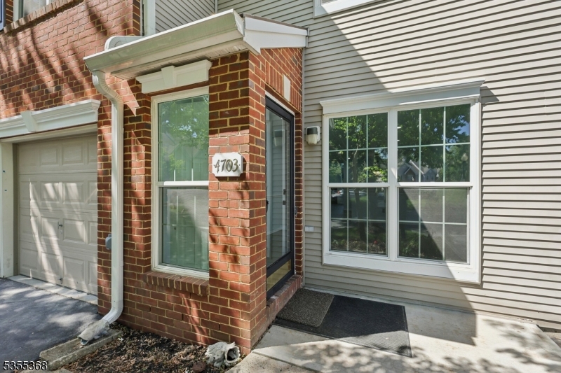 Bridgewater Twp., New Jersey 08807, United States, 3 Bedrooms Bedrooms, ,3 BathroomsBathrooms,Residential,Active,200910