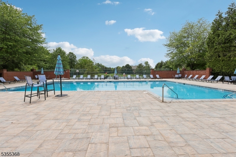 Bridgewater Twp., New Jersey 08807, United States, 3 Bedrooms Bedrooms, ,3 BathroomsBathrooms,Residential,Active,200910