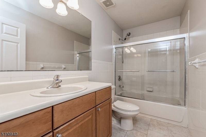 MAPLE WOODS - Residential Lease