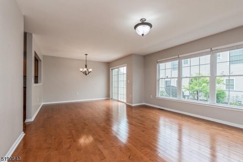 MAPLE WOODS - Residential Lease