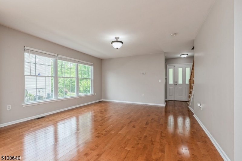 MAPLE WOODS - Residential Lease