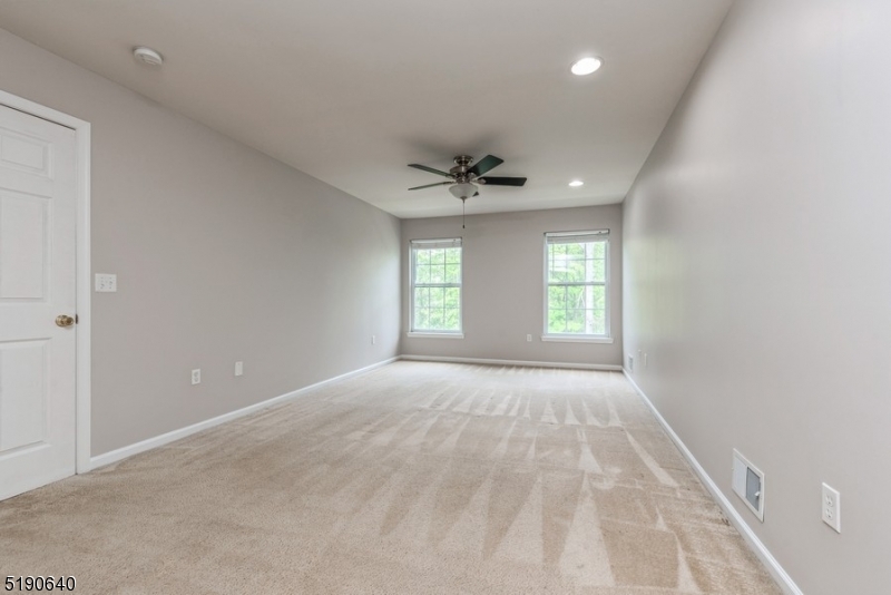 MAPLE WOODS - Residential Lease