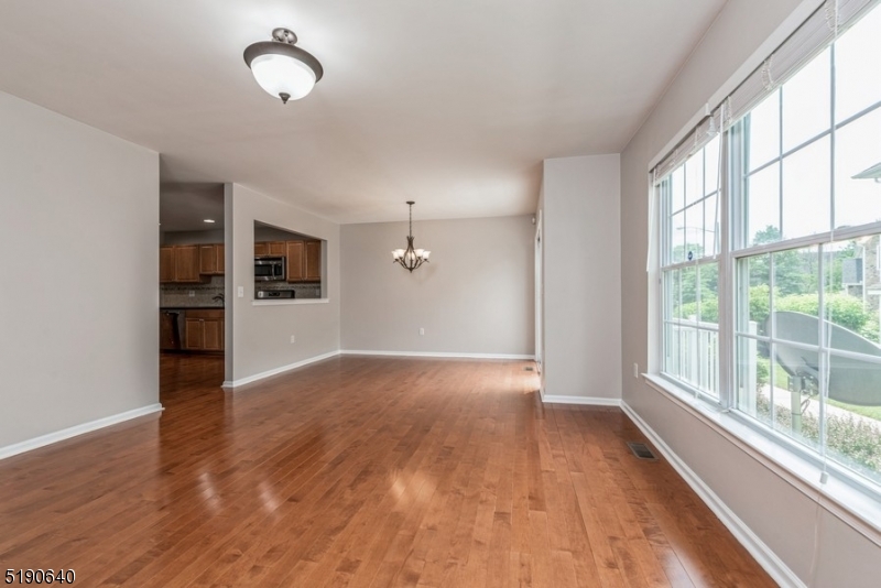 MAPLE WOODS - Residential Lease