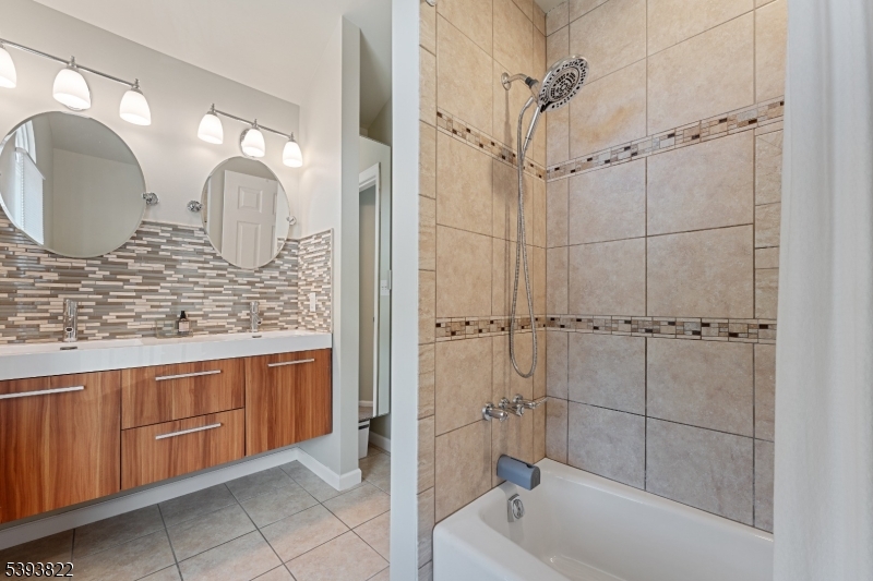 Huntington Park - Residential