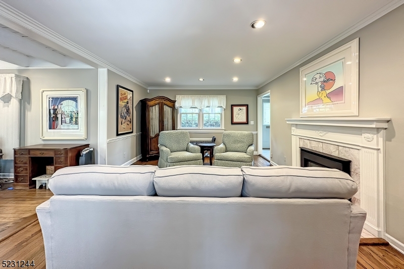 Burnet Hill - Residential