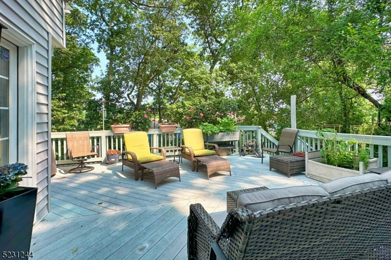 Burnet Hill - Residential