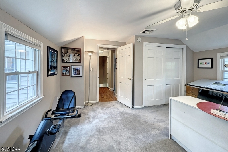 Burnet Hill - Residential