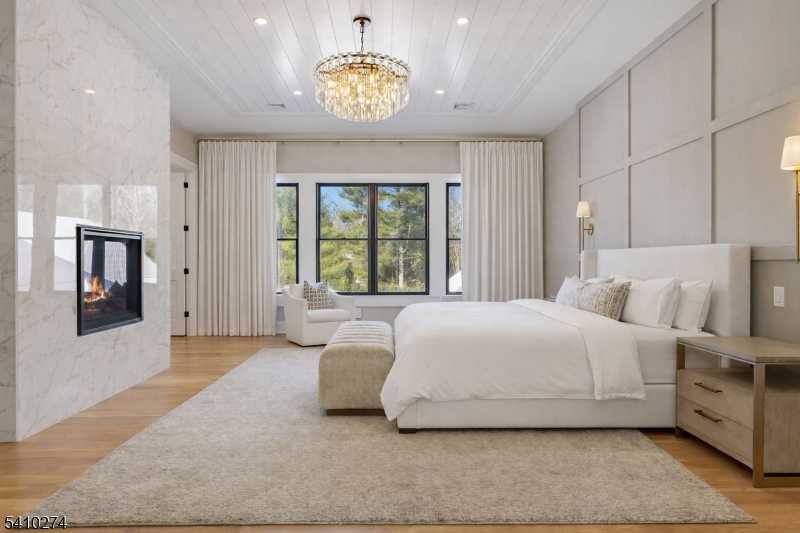 OLD SHORT HILLS - Residential