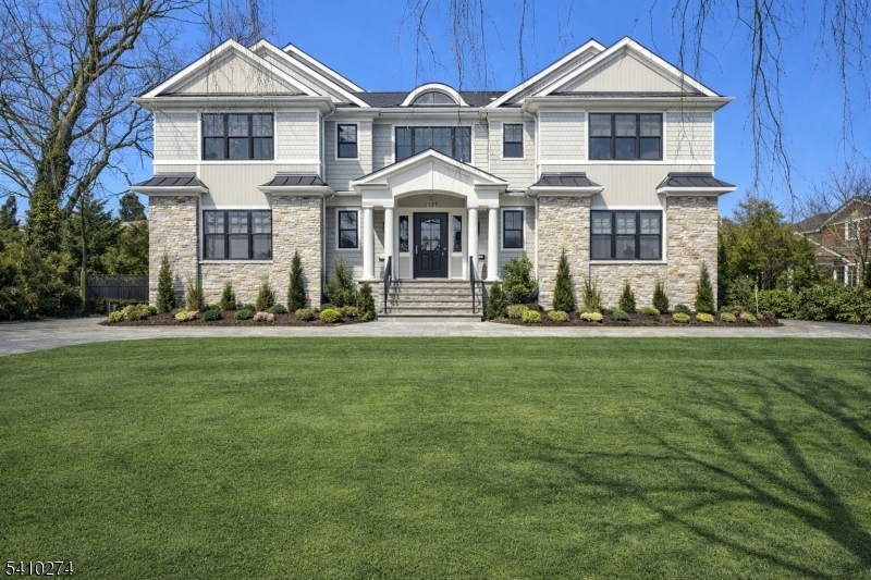 OLD SHORT HILLS - Residential