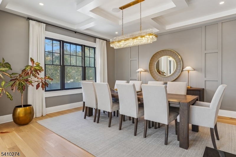 OLD SHORT HILLS - Residential