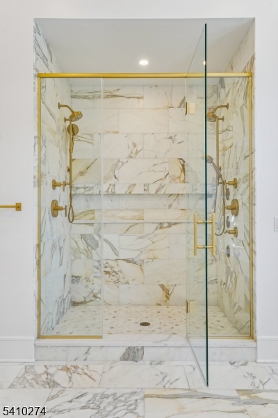 OLD SHORT HILLS - Residential