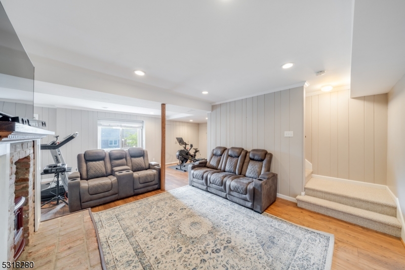 Washington's Headquarters - Residential