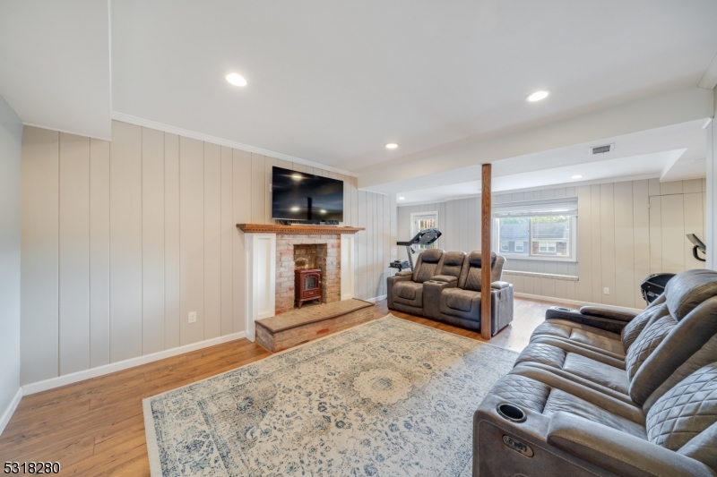 Washington's Headquarters - Residential