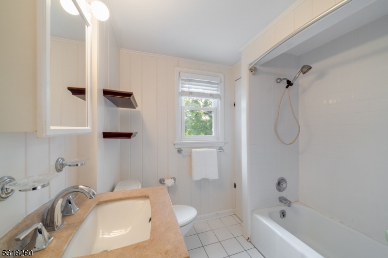 Washington's Headquarters - Residential