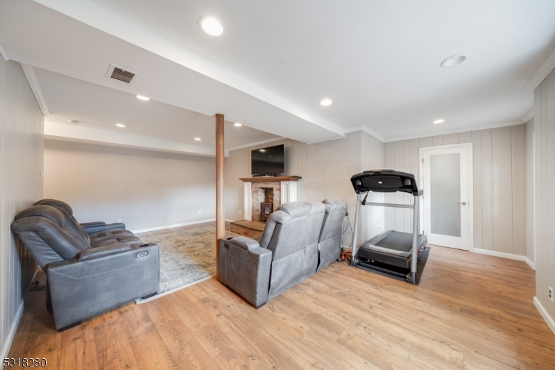 Washington's Headquarters - Residential