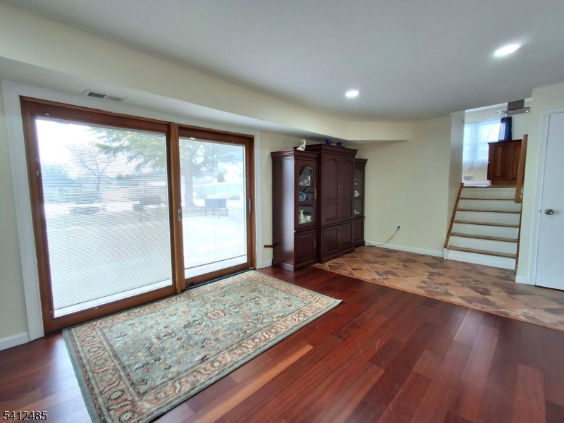 Oaktree Village - Residential